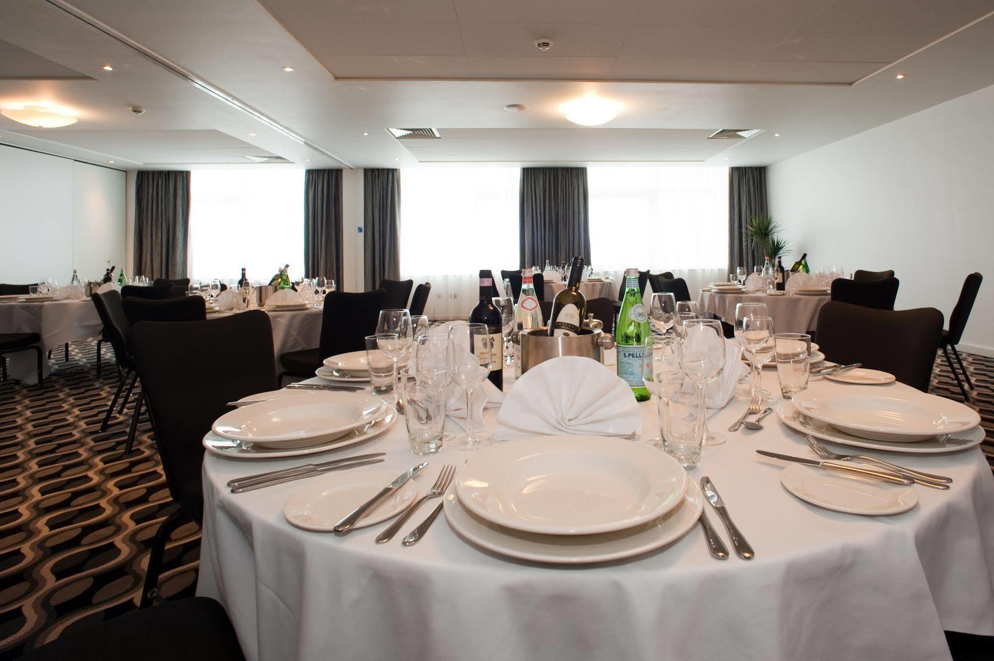 Holiday Inn Derby Riverlights By Ihg Εστιατόριο φωτογραφία